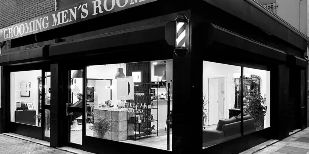 Grooming Men’s Room