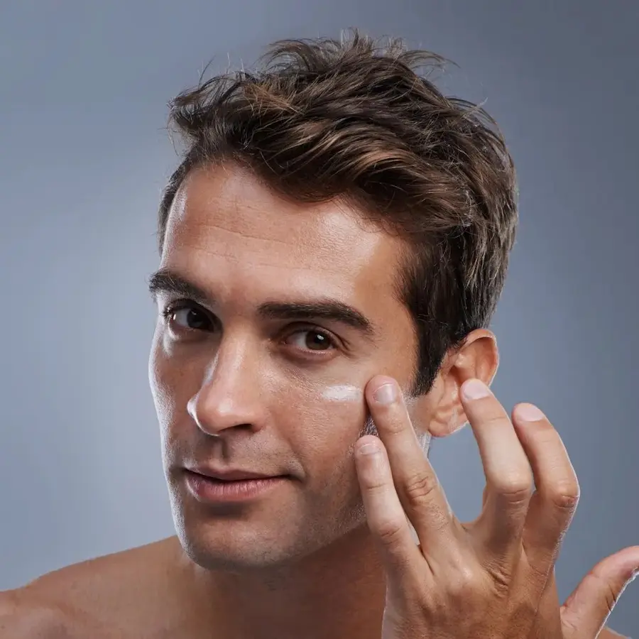 Cosmetica masculina para la piel